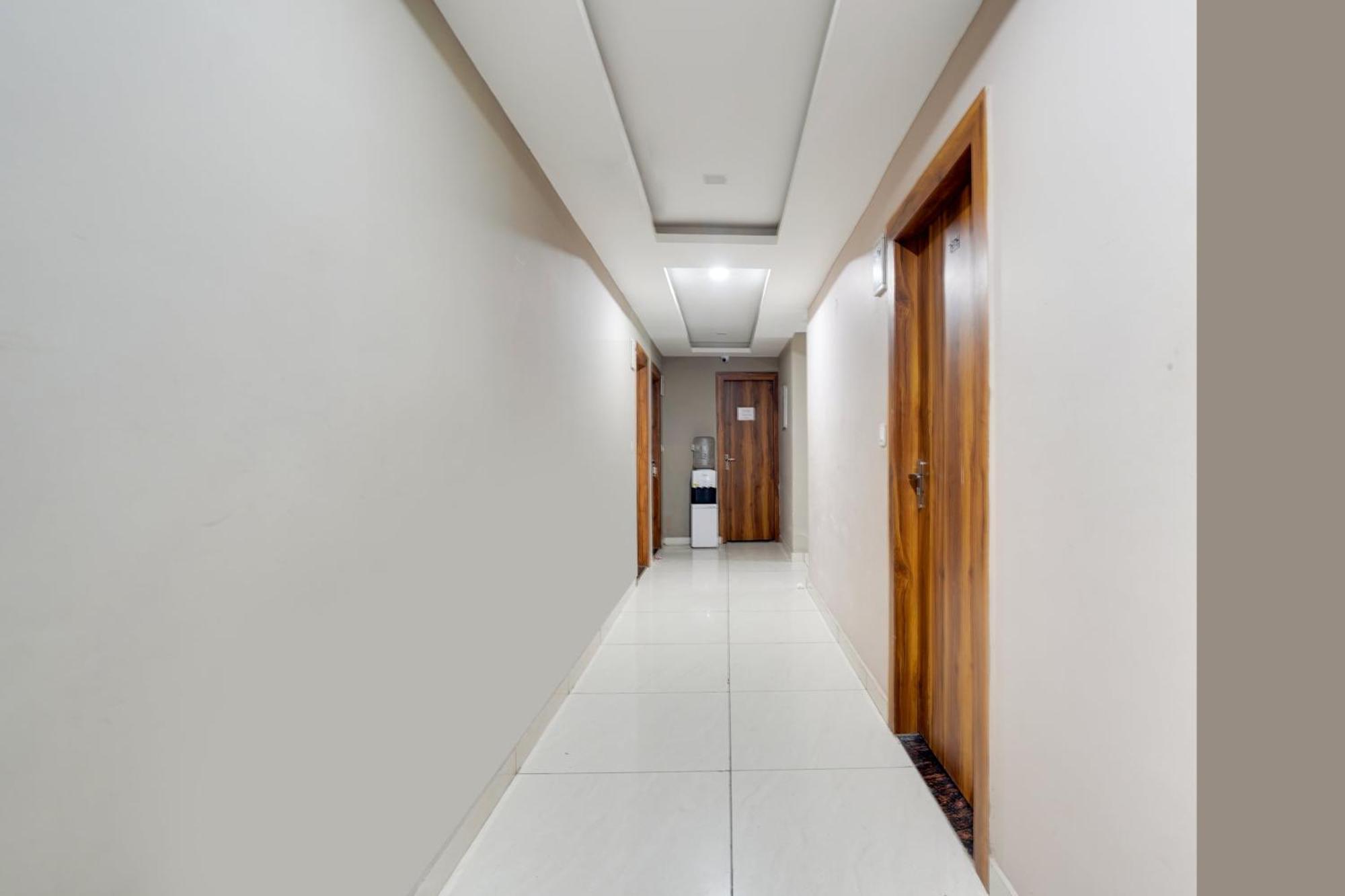 Super Townhouse Tapovan エクステリア 写真