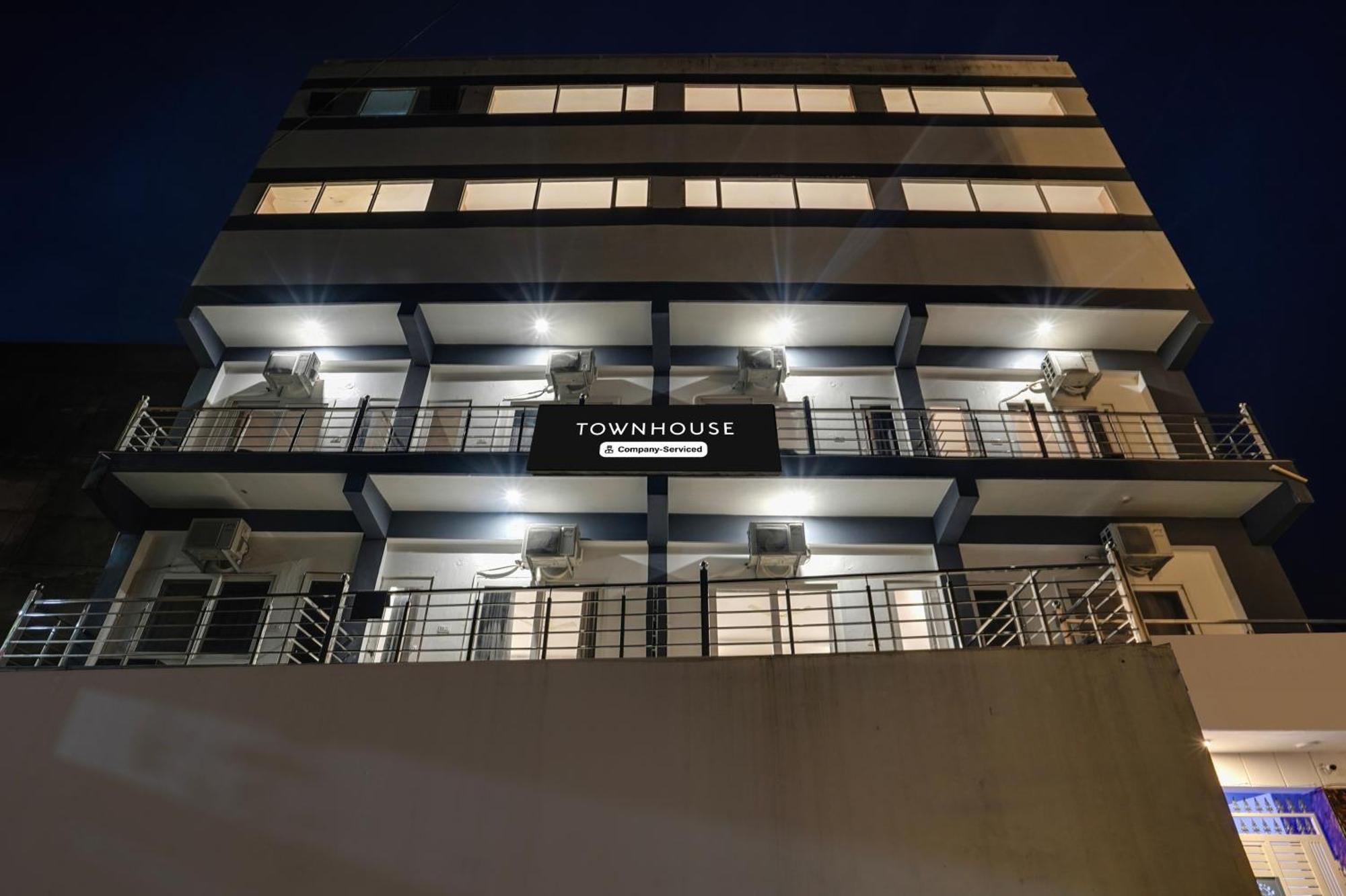 Super Townhouse Tapovan エクステリア 写真