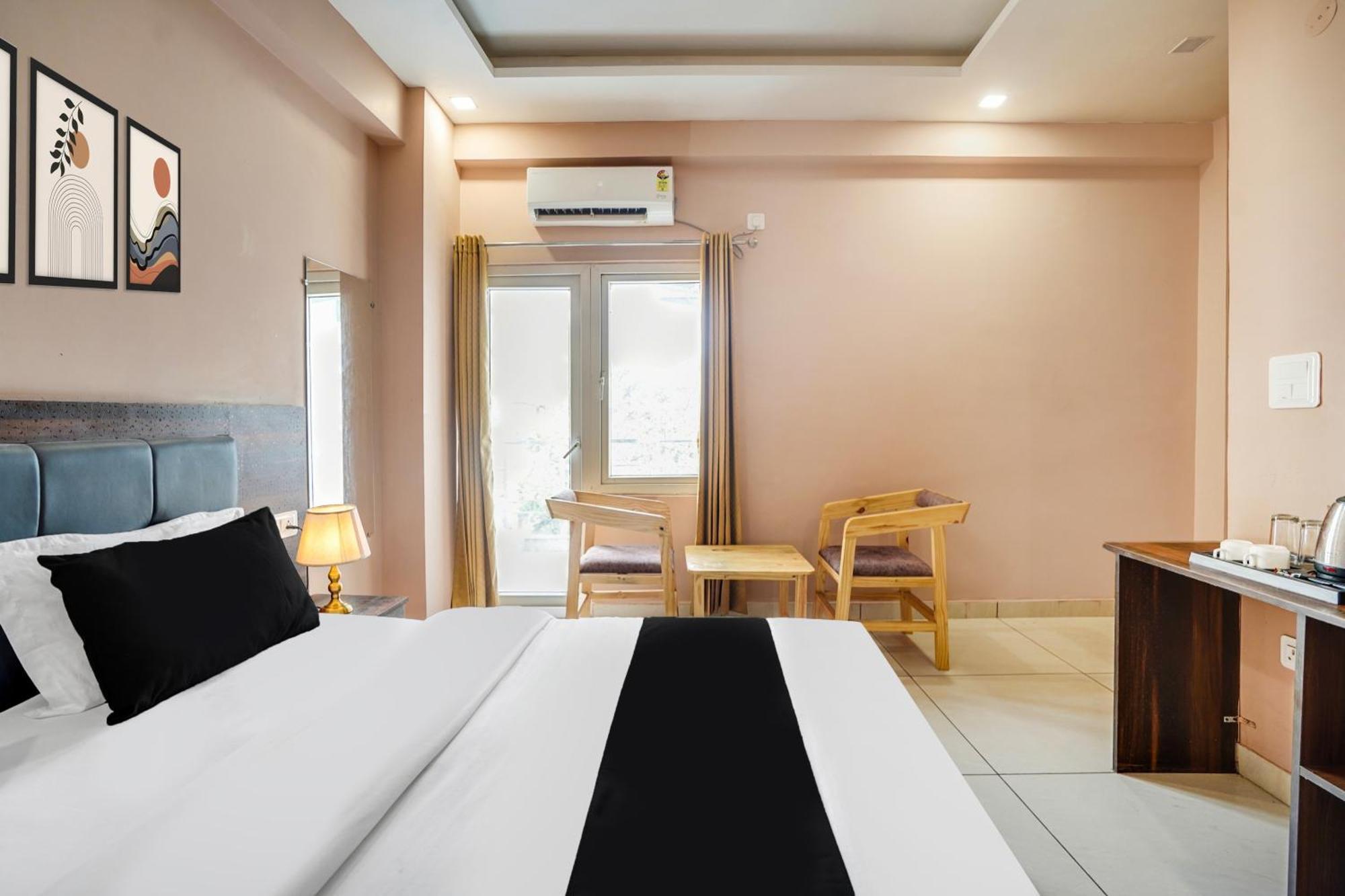 Super Townhouse Tapovan エクステリア 写真