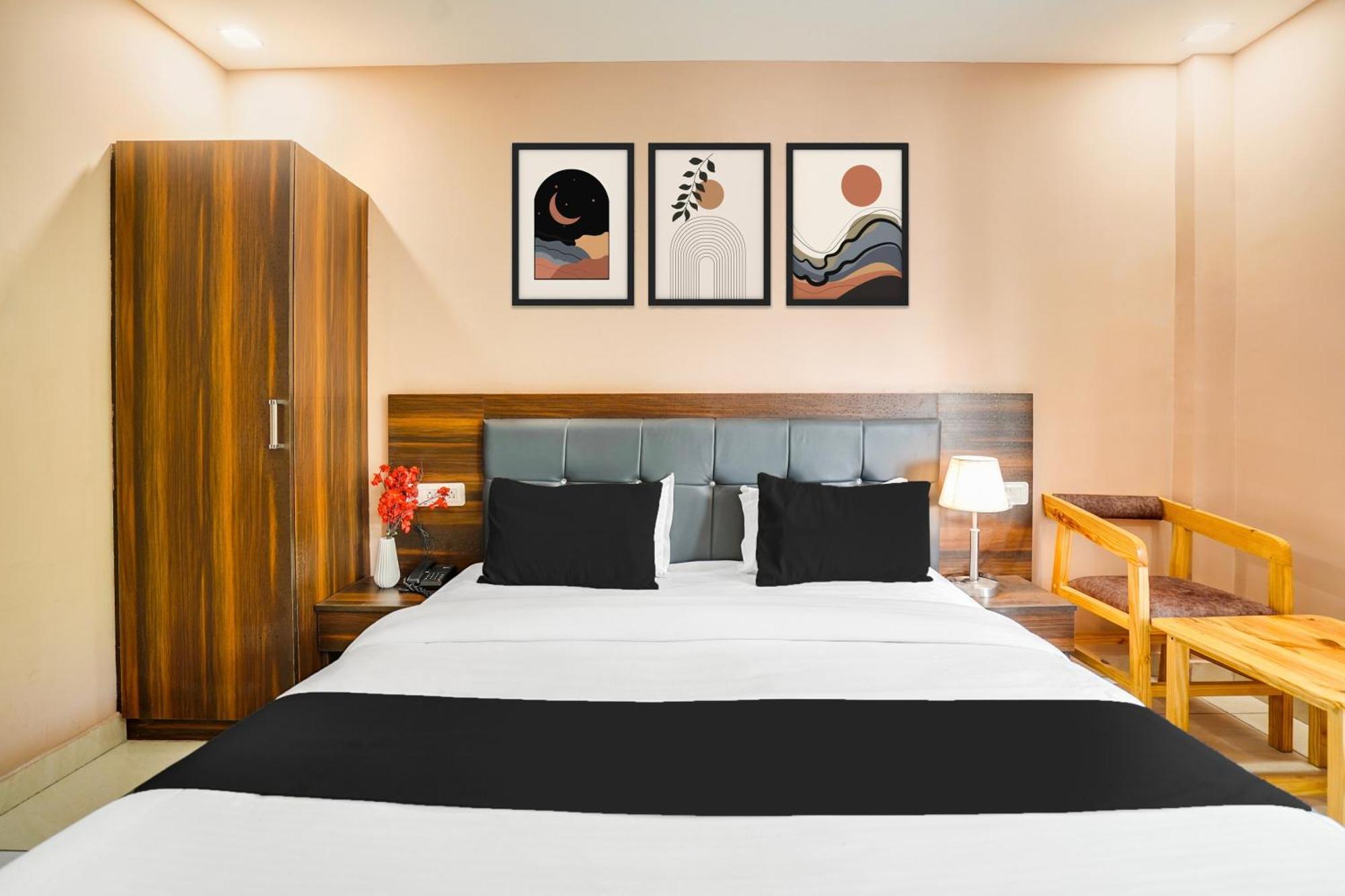 Super Townhouse Tapovan エクステリア 写真